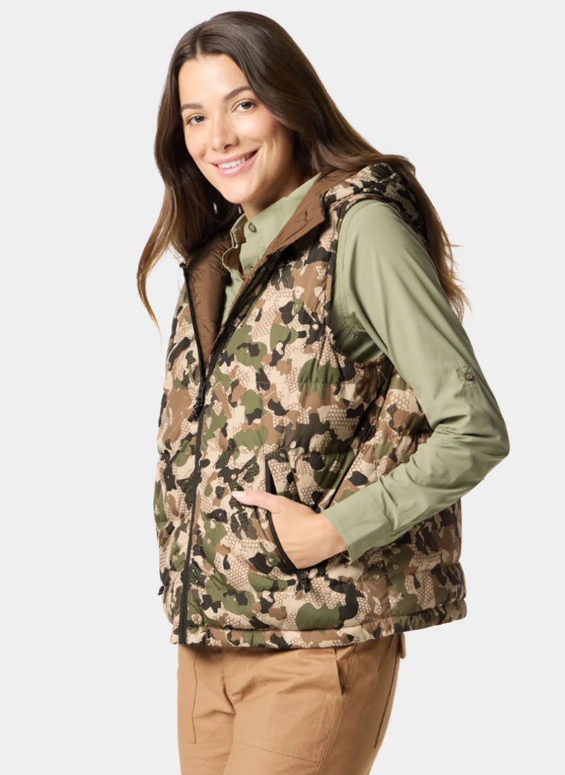 Duck Camp Women’s DryDown Reversible Vest - Pin Oak/Wetland